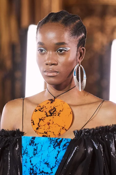 Look 188